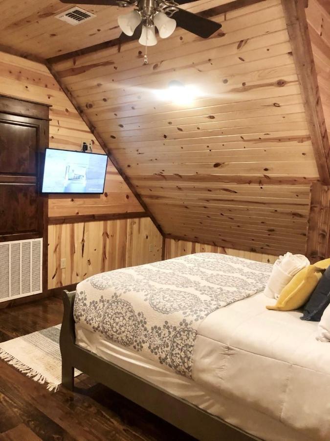 Stone Mountain Lodge 5000Sqft 6 Bed Game Room Pool Table Hot Tub Broken Bow Esterno foto