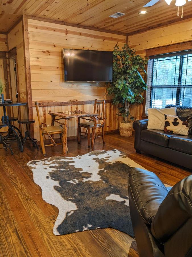 Stone Mountain Lodge 5000Sqft 6 Bed Game Room Pool Table Hot Tub Broken Bow Esterno foto