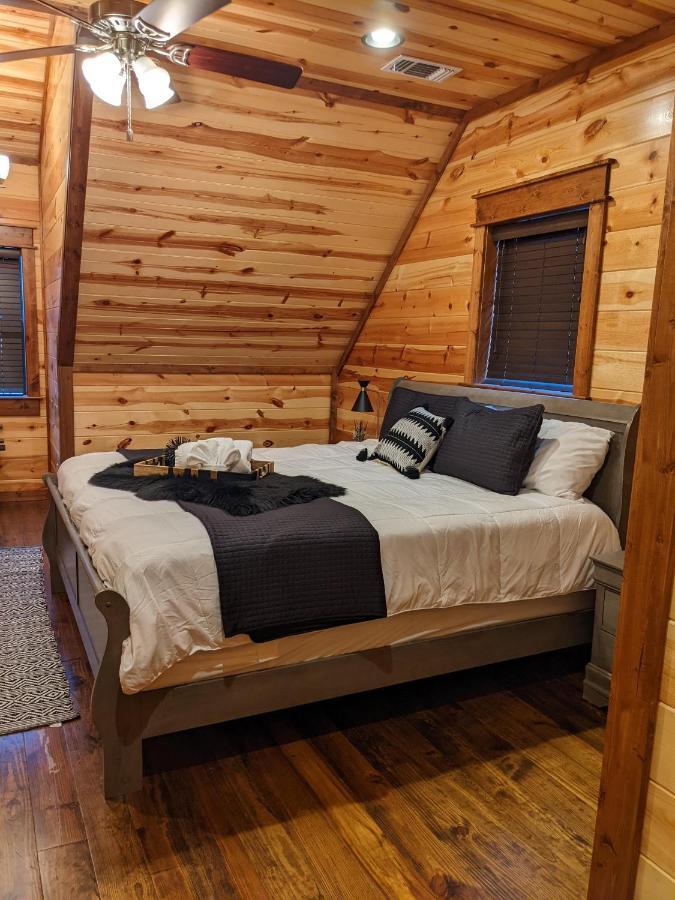Stone Mountain Lodge 5000Sqft 6 Bed Game Room Pool Table Hot Tub Broken Bow Esterno foto