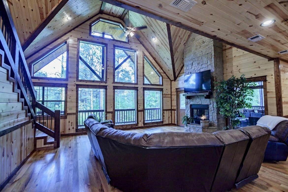 Stone Mountain Lodge 5000Sqft 6 Bed Game Room Pool Table Hot Tub Broken Bow Esterno foto